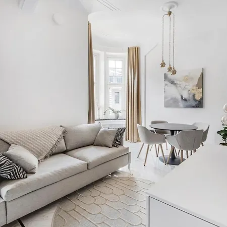 Wehost Marble And Brands In The Heart Of @vuorikatu 8 * Helsinki