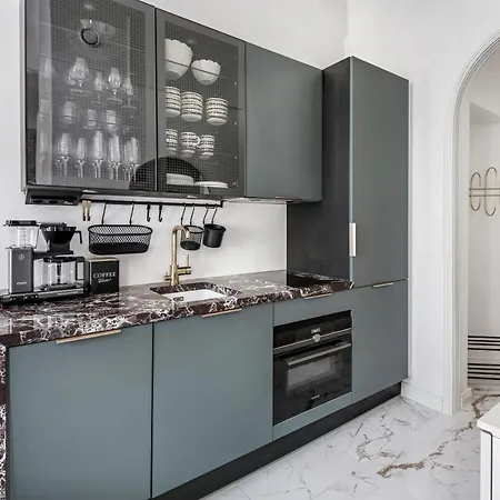 Wehost Marble And Brands In The Heart Of @vuorikatu 8 *