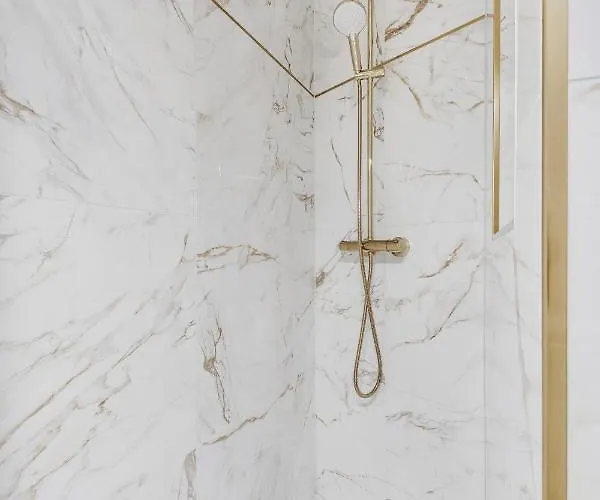 Wehost Marble And Brands In The Heart Of @vuorikatu 8 * Helsinki